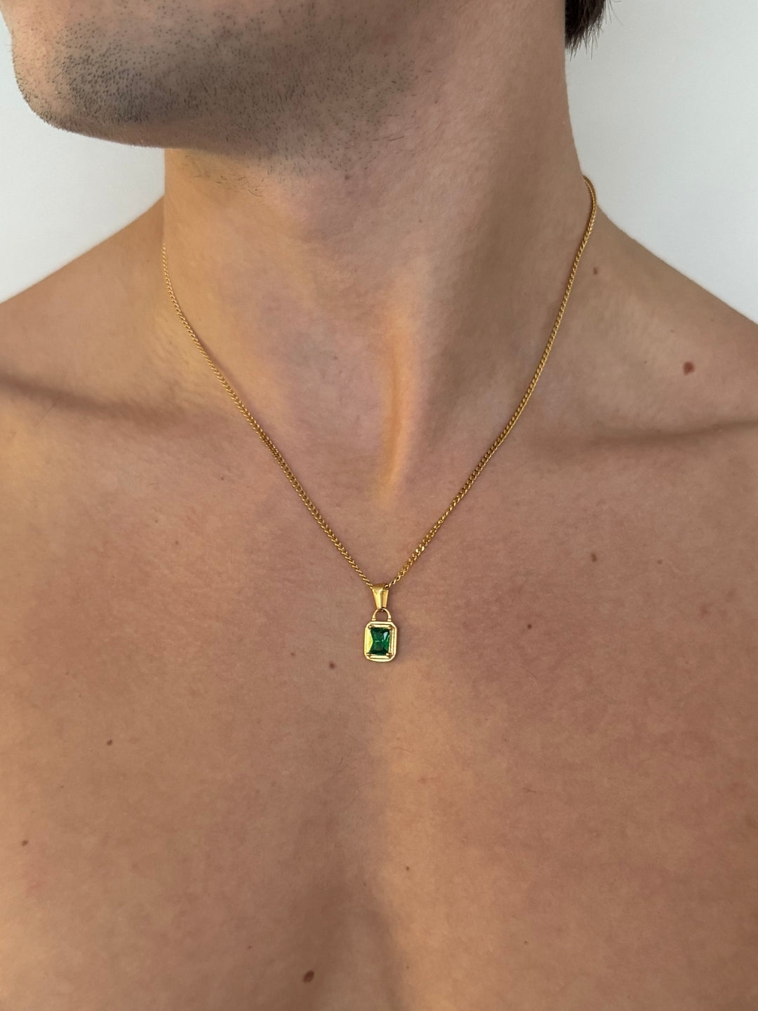 GREEN GEMSTONE CHAIN | 18K Gold