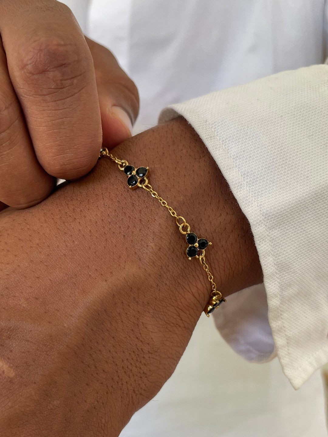 MIDNIGHT CLOVER BRACELET | 18K Gold