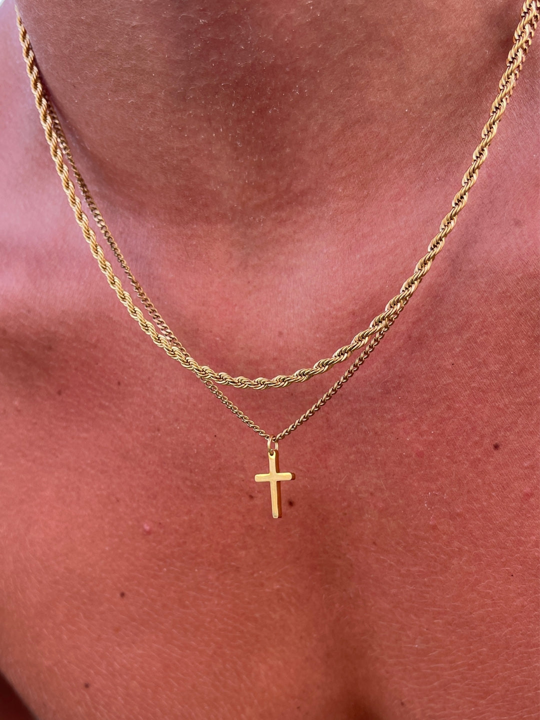 CROSS CHAIN | 18K Gold